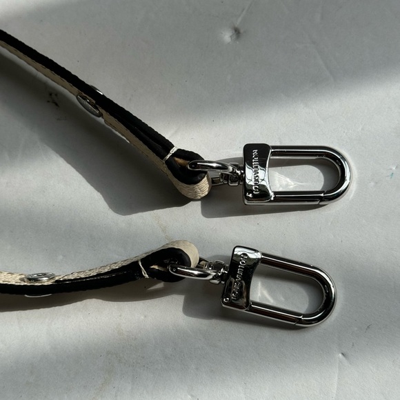 Louis Vuitton Shoulder Handle Cream Leather Strap - Picture 8 of 9